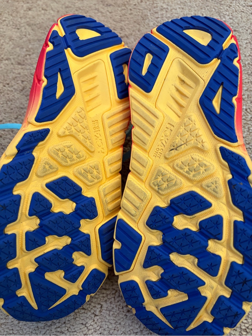 Hoka Light Blue, Yellow & Red Arahi 7 Running Shoe - Picture 7 of 13